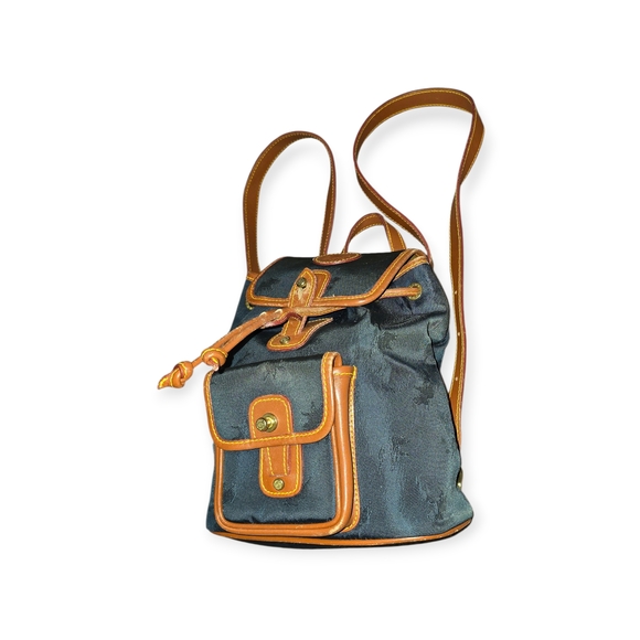 Hunting World Canvas Leather Backpack - Picture 6 of 11